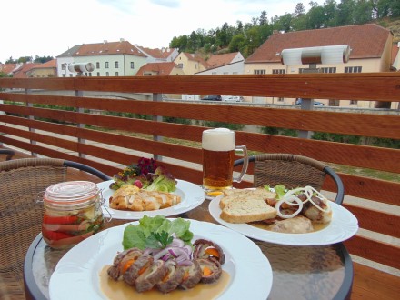 Nabídka jídla restaurace Metropolis