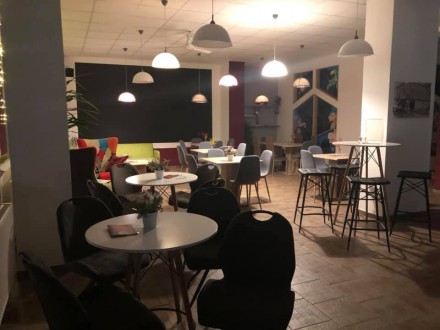 Interiér cukrárny