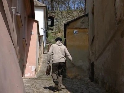 Seriálové záběry uličky Opuštěná - Četnické humoresky